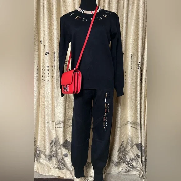 BURBERRY JOGGER SET NWT - Picture 6 of 7